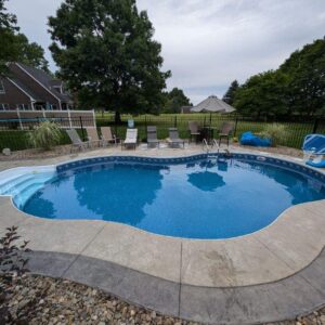 Radiant Inground Pool Package: 16x28 Blue Lagoon with Thermoplastic Stairs